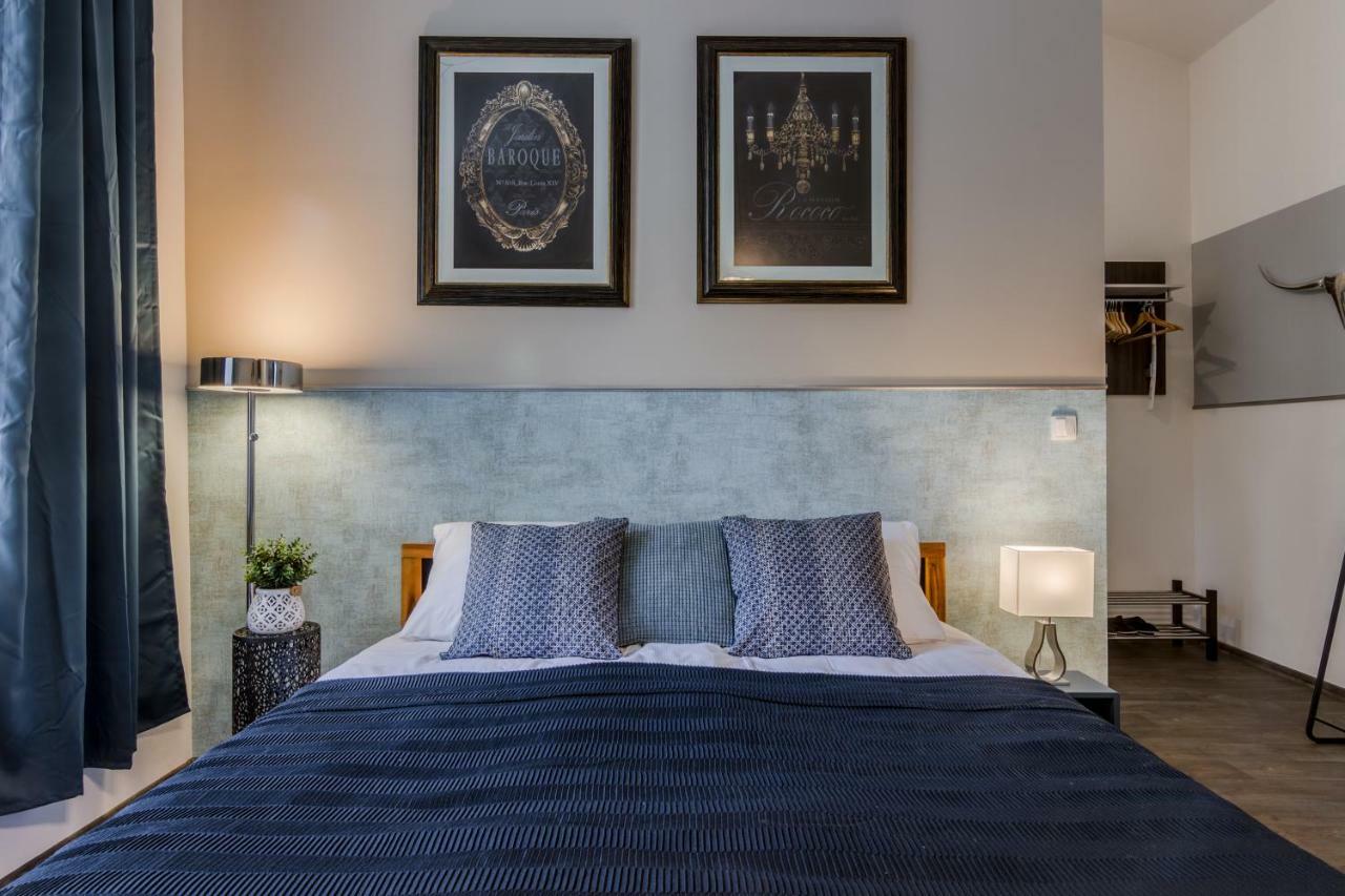 Prague Apt Near Charles Bridge By Michal&Friends Εξωτερικό φωτογραφία